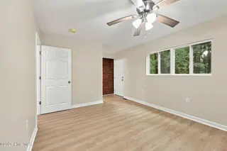 23526 Nc 33 E, Aurora, NC 27806 – photo 16: Primary Bedroom
