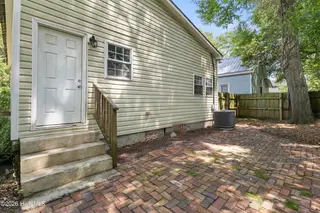 804 S 6th Street, Wilmington, NC 28401 — 2-bedroom home, Wilmington, NC, photo 15 of 16: 17_img_8442