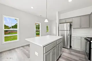 700 N Grace Avenue, New Bern, NC 28562 – photo 20: 20-web-or-mls-DSC_0323 - edited