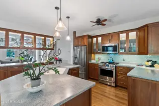 2790 Creek Bridge Court, Southport, NC 28461 — 3-bedroom home in St James, Southport, NC, photo 13 of 72: Fabulous Open Concept Kitchen