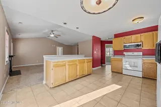 164 Parnell Road, Hubert, NC 28539 – photo 7: 30-web-or-mls-_RAD9440