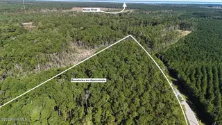 4701 77 Merrimon Road, Beaufort, NC 28516 — lot in Jonaquin Landing, Beaufort, NC, photo 22 of 31: DJI_20260928100137_0681_D Large