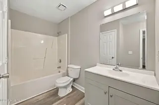 521 Spring Forest Road H, Greenville, NC 27858 – photo 17: 17-web-or-mls-BLS_0149