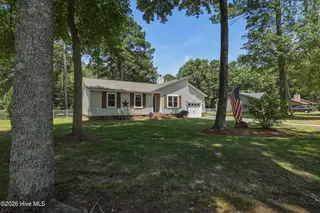 1400 Rodney Road, Greenville, NC 27834 — 3-bedroom home in Greenwood Forest, Greenville, NC, photo 3 of 30: 2_892a7365_autoremove_38578381