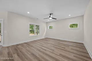 1800 Caracara Drive, New Bern, NC 28560 – photo 20: 30-web-or-mls-DSC_2347