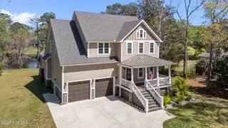 620 W Wilson Creek Drive, Trent Woods, NC 28562 – photo 2: Front of Home