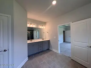 126 Firethorn Circle, Wallace, NC 28466 – photo 23: Primary Bath