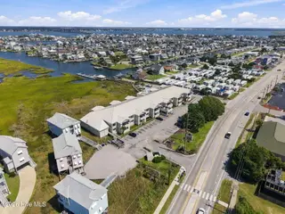 602 W Fort Macon Road 241, Atlantic Beach, NC 28512 – photo 8: 7-web-or-mls-DJI_20260911124513_0053_D