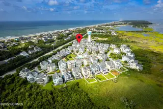 221 Sound Side Drive, Atlantic Beach, NC 28512 — 5-bedroom home in Bay Ridge, Atlantic Beach, NC, photo 10 of 60: Cottages at Bay Ridge