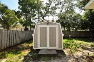206 NE 51st Street, Oak Island, NC 28465 – photo 22: B_3V6A6604y