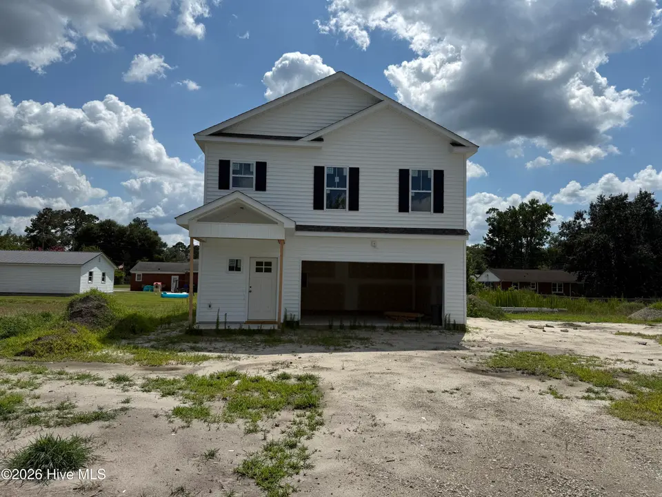 694 Pope Street, Grifton, NC 28530 – photo 1 of 10: IMG_0688