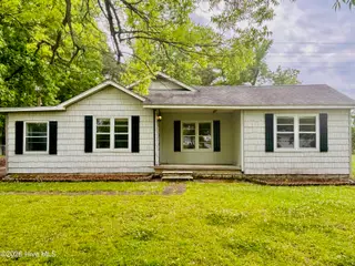 580 Gillikin Road, Beaufort, NC 28516 – photo 1: Welcome to 580 Gillikin Rd.
