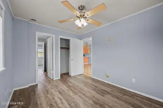 1027 S Shore Drive, Surf City, NC 28445 – photo 19: 18-web-or-mls-_RAD8131