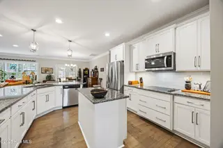 822 Winston Pines Drive, Aberdeen, NC 28315 — 5-bedroom home in Winston Pines, Aberdeen, NC, photo 22 of 51: 22_img_7091