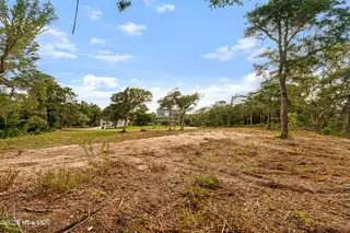 112 Sandpiper Lane, Indian Beach, NC 28512 – photo 7: Vacant lot in Pine Knoll Shores