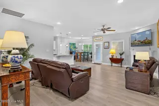 1109 Coral Reef Drive, New Bern, NC 28560 – photo 7: Brown - living room