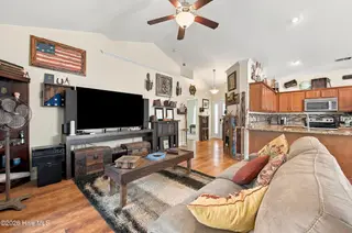 8795 Lanvale Oaks Drive NE, Leland, NC 28451 — 3-bedroom home in Lanvale Oaks, Leland, NC, photo 9 of 33: 8795_lanvale_oaks_dr_008