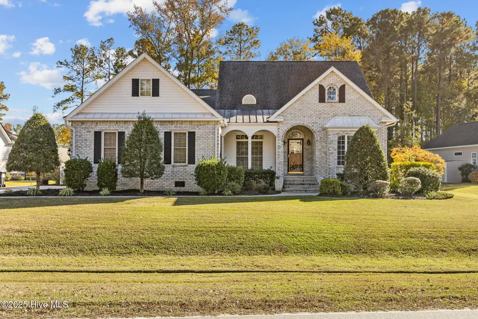 509 S Middleton Drive NW, Calabash, NC 28467 – photo 1 of 44: 1-web-or-mls-IMG_2414