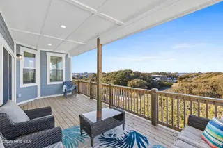 21 Porpoise Place, North Topsail Beach, NC 28460 – photo 15: 020_21_porpoise_place-20_484