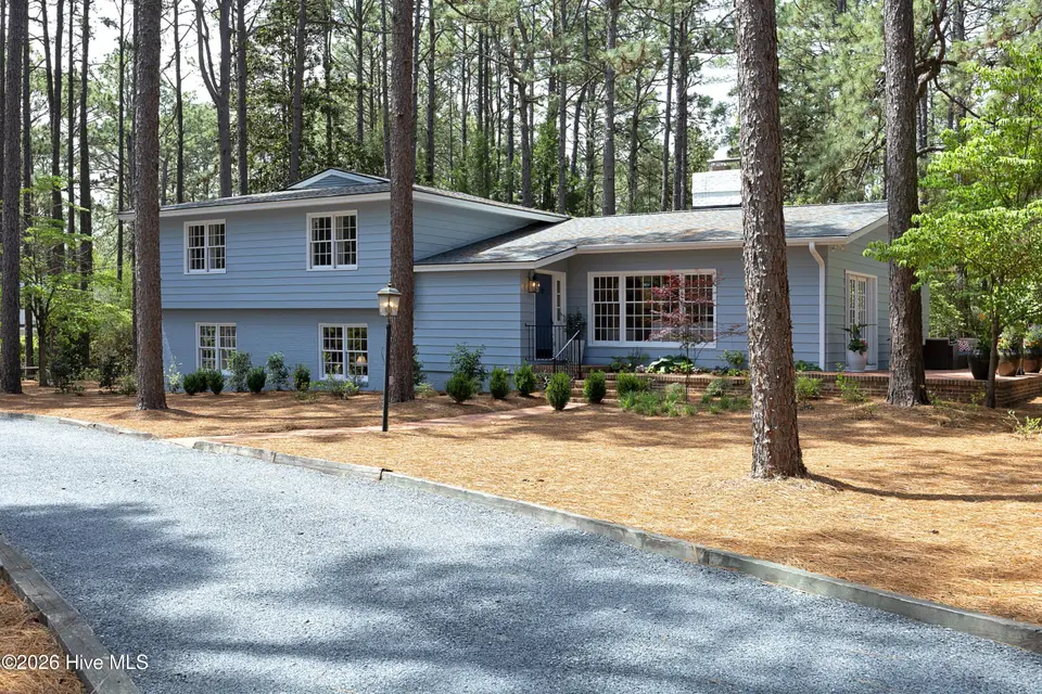 45 Huntington Valley Drive, Pinehurst, NC 28374 – photo 1 of 56: 01Front