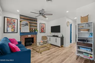 1001 N 7th Street, Wilmington, NC 28401 – photo 10: 10-web-or-mls-DSC09736