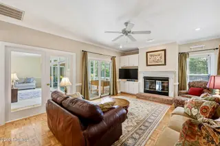 204 Firestone Court, New Bern, NC 28562 – photo 24: 22. 32-web-or-mls-0C0A4535