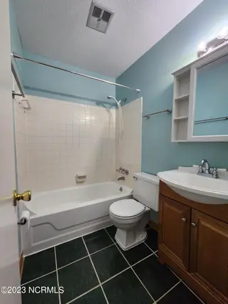 126 Tanglewood Drive, Jacksonville, NC 28540 – photo 17: 18