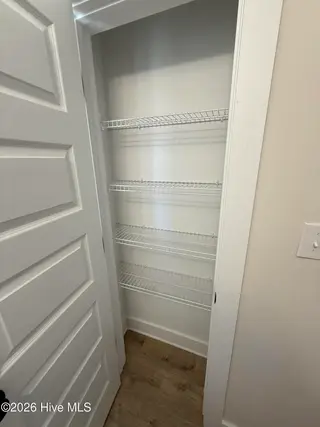 316 Hawks Bluff Drive, New Bern, NC 28560 – photo 11: Upstairs bath closet