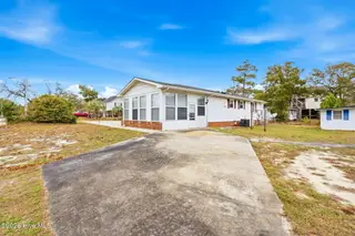 304 NE 50th Street, Oak Island, NC 28465 – photo 3: shniderproductions.com-3