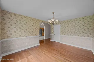 303 Deerfield Drive, New Bern, NC 28562 — 3-bedroom home in Deerfield, New Bern, NC, photo 15 of 53: 303 Deerfield Drive