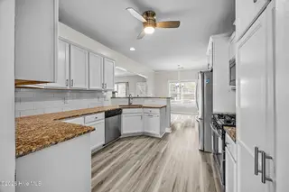 204 N Brig Drive, Hampstead, NC 28443 – photo 16: Kitchen - 1