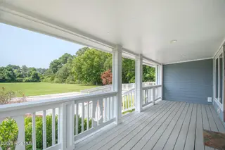 111 Graham Lane, Beaufort, NC 28516 – photo 2: Front Porch