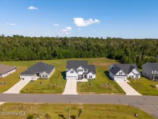 12 N Ardsley Lane, Rocky Point, NC 28457 — 5-bedroom home in Wylie Branch, Rocky Point, NC, photo 2 of 49: 12 N Ardsley Lane