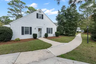 13 Village Green Circle, Southern Pines, NC 28387 – photo 2: 13 Village Green Circle