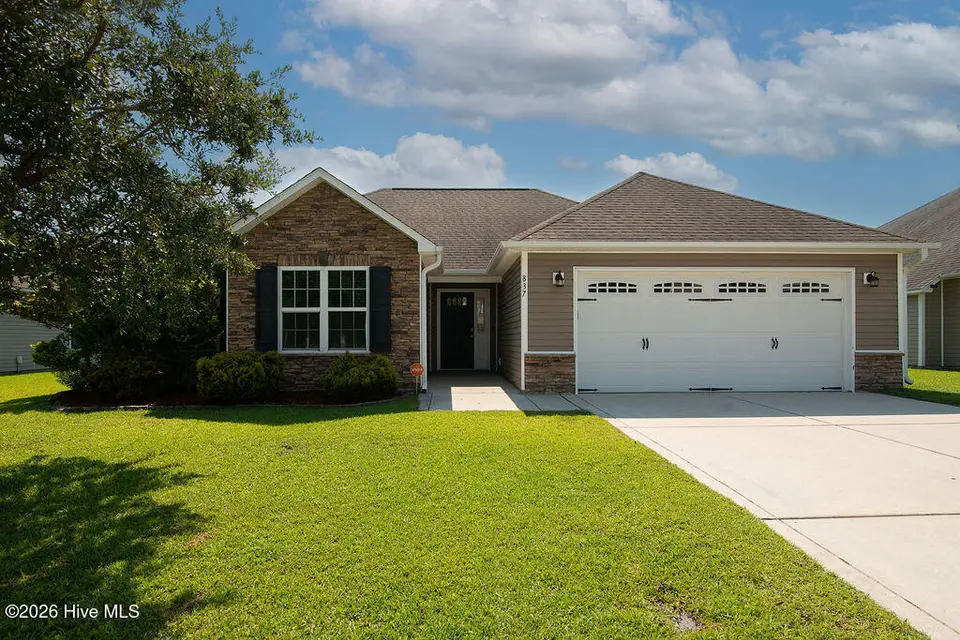 837 Dynasty Drive, Jacksonville, NC 28546 – photo 1 of 23