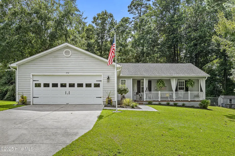 256 S Creek Drive, Jacksonville, NC 28540 – photo 1 of 25: 01-21