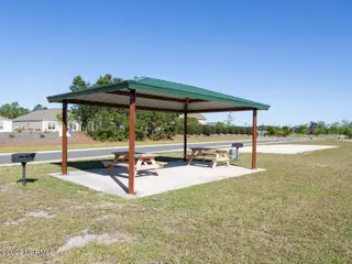 5800 Harebell Road 208, Leland, NC 28451 – photo 23: Seabrooke picnicL33A2016-035-031-1280x96