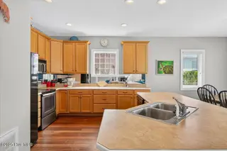 43 Private Drive, Ocean Isle Beach, NC 28469 – photo 8: Kitchen
