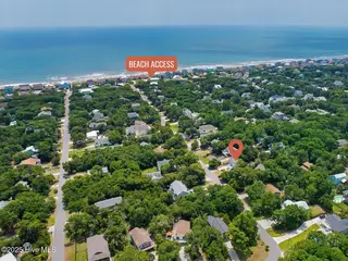133 Doe Drive, Emerald Isle, NC 28594 – photo 2: Beach access