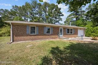 100 Leslie Lane, Havelock, NC 28532 — 3-bedroom home in Jerrett Estates, Havelock, NC, photo 15 of 43: 100 Leslie Ln., Havelock, NC