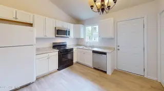 156 Pine Crest Drive, Jacksonville, NC 28546 – photo 16: 156-Pinecrest-Kitchen