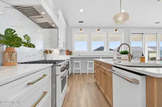 354 E First Street, Ocean Isle Beach, NC 28469 – photo 21: 070-kahunaphoto