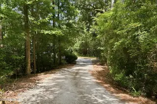 308 Silver Creek Landing Road, Swansboro, NC 28584 – photo 4: 308 Silver Creek Landing Rd