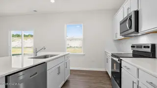 285 Maddox Drive, Aberdeen, NC 28315 – photo 6: Kitchen