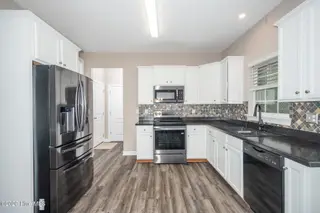123 Indian Woods Road, Elizabeth City, NC 27909 — 3-bedroom home in Northeast Landing, Elizabeth City, NC, photo 5 of 28: 123 Indian woods-22