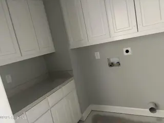 1013 E Birchwood Drive, Nashville, NC 27856 – photo 8: Laundry Room