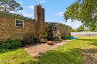 500 Maple Lane, Morehead City, NC 28557 – photo 20: Backyard patio