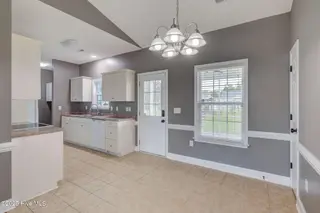 1631 Gate 1 Drive SW, Ocean Isle Beach, NC 28469 — 3-bedroom home in Seaside North, Ocean Isle Beach, NC, photo 9 of 37: 1631Gate1DriveSW-19