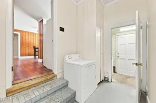 102 N Meade Street, Greenville, NC 27858 – photo 21: 20-web-or-mls-IMG_1170_edit