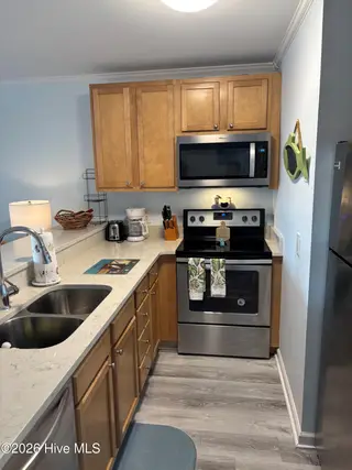 1615 Carolina Beach Avenue N Apt E3, Carolina Beach, NC 28428 — 1-bedroom condo in Seascape, Carolina Beach, NC, photo 12 of 38